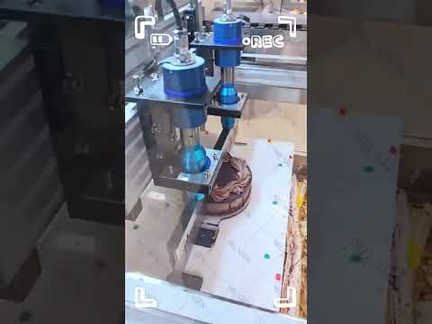 Ultrasonic cake cutting machine #cake #ultrasonicmachine #ultrasonic