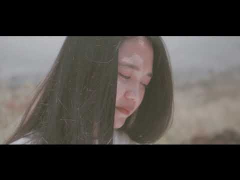 Ronaswara - Menjadi Cerita Feat. Fauzia Askari (Official Music Video)