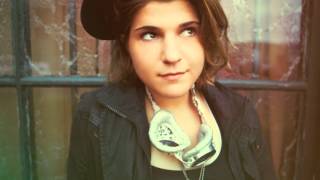 Daphne Willis - Going Through