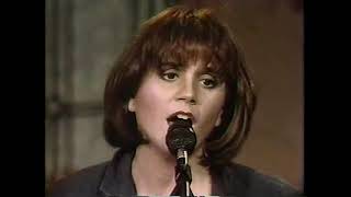 Linda Ronstadt with Kate &amp; Anna McGarrigle - Talk to Me of Mendocino