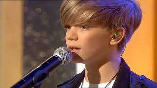 Ronan Parke performs 'Feeling Good'