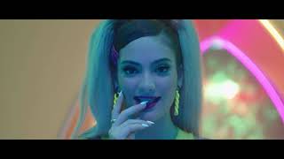 La strana intervista - Matilde Girasole presenta la sua "Doorbell"