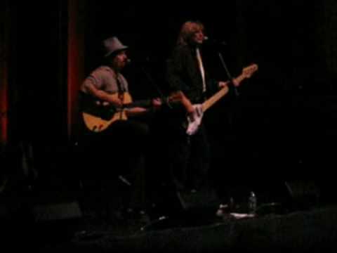 Charlie Souza Unplugged featuring guitarist Jaybo Key