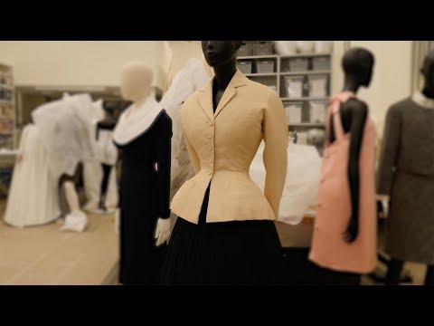 Fashion Unpicked: O terno 'Bar' de Christian Dior | V&A