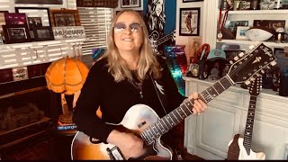 #stayhome with Melissa Etheridge | Day 17 of the Lockdown Concert | 1 April 2020