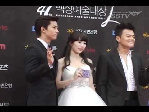 110526 Taecyeon Suzy JYP Kim Soohyun Baeksang Arts Awards Red Carpet