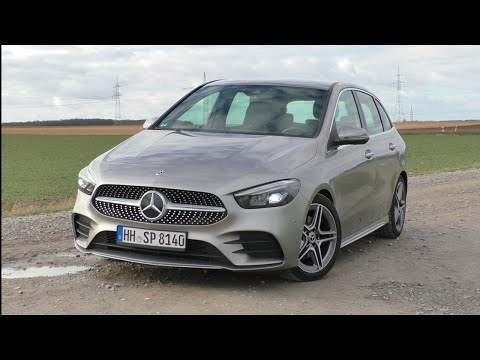 2022 Mercedes-Benz B 180 | REVIEW on AUTOBAHN [NO SPEED LIMIT] by Catching Cars