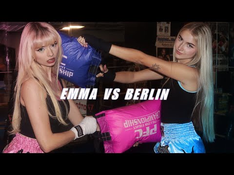 ASMR PROFESSIONAL PILLOW FIGHT (full fight)  