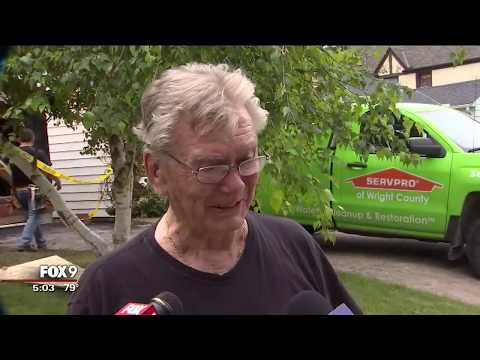 Neighbor runs to rescue woman from fire in Waconia, Minnesota