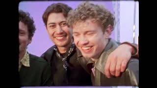 Das Video zu 'SOMMER MACHT MELANCHOLISCH' (jetzt ansehen)