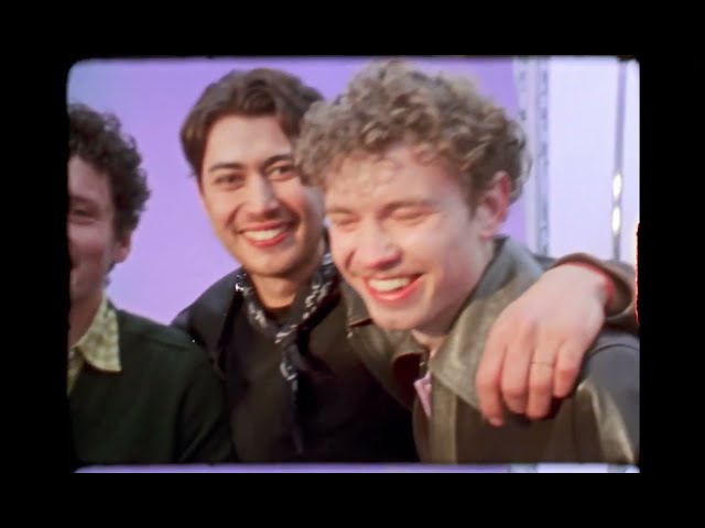 Video zu 'Sommer Macht Melancholisch' ansehen