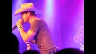 Aaron Pritchett Wake You With A Kiss live, Jan. 26, 2015 in Lethbridge