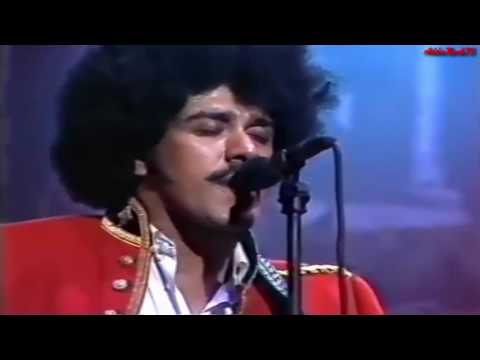 Gary Moore & Phil Lynott - Out In The Fields (Live 1984)