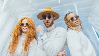 The Stay Creamy Turtleneck