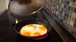 how to fry eggs without oil