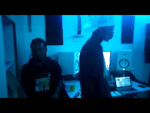 STOOPID BOY AND MADOCHO WA KANAIRO IN STUDIO NGUMI NI JAMO A DISS SONG TO MBOGI GENJE