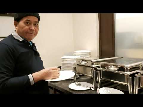 Buffet Breakfast at Fleming's Conference Hotel