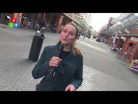 Straatpraat in winkelcentrum De Mare in Alkmaar