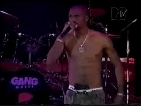 Mv Bill armado cantando (Soldado do Morro) no Free Jazz Festival HD