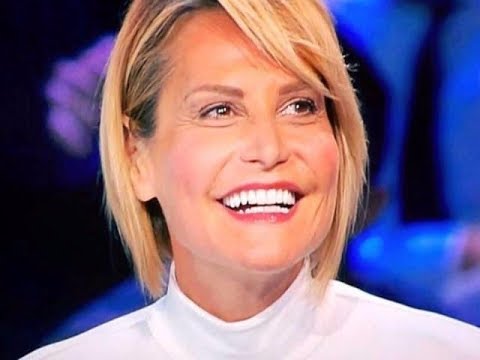 ✅  Simona Ventura a Il Collegio 4, è polemica tra gli spettatori: ecco perché