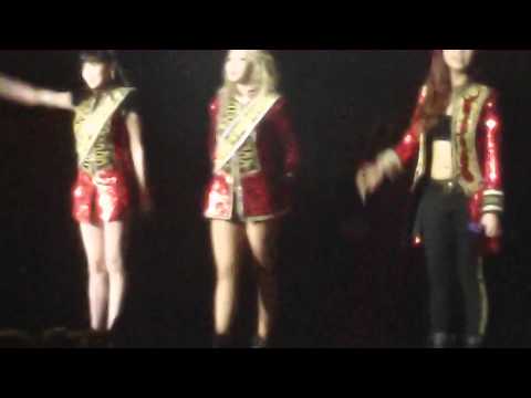 [FANCAM] 140517 2NE1 Intorducing their names