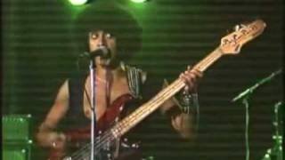 THIN  LIZZY  GOT TO  GIVE IT UP LIVE