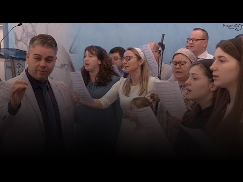 Corul || O chemare vine din întunecimi