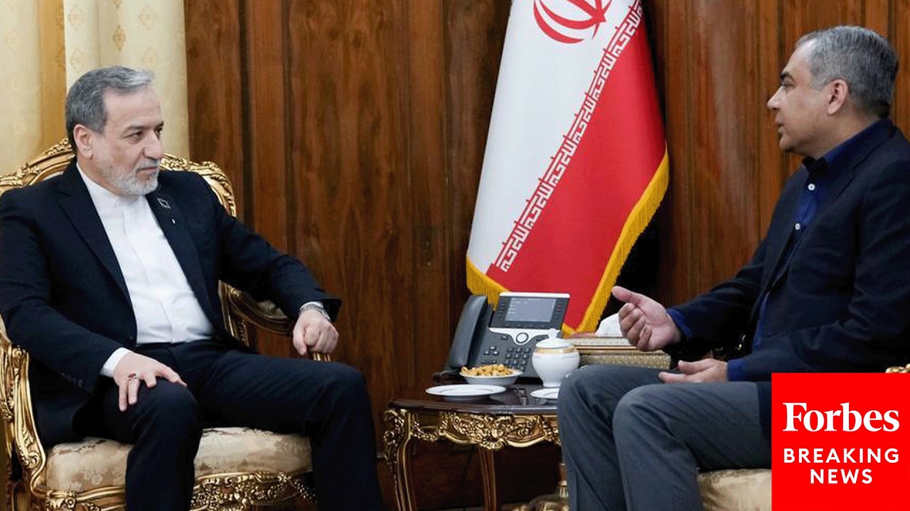 Video | Iran's FM Araghchi Meets With Pakistan's Interior Minister In Tehran To Discuss US-Iran Talks