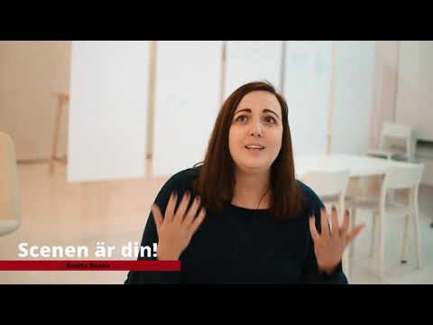 Brev till dig
Jag tolkar monologen "brev till dig" ur boken "Scenen är din". Författaren Sofia Holmberg gav mig detta uppdrag i samband med publiceringen.
Jag rekommenderar starkt hennes bok!