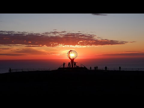 Midnight sun in North Cape (Nordkapp)