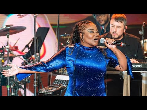 Vanessa Jackson faz homenagem a Elza Soares no Altas Horas | 12.04.2025