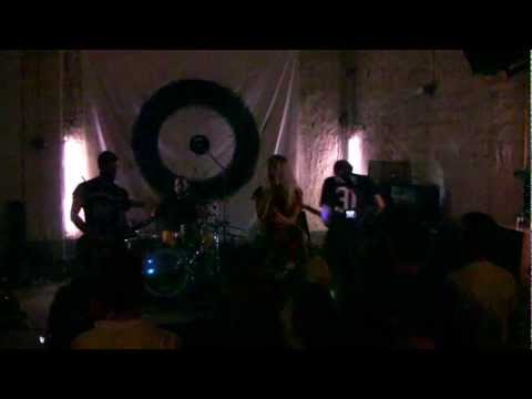 Puta Volcano - A Song for the Dead (Live Queens of the Stone Age Cover)