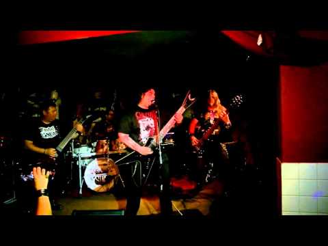 SEVENSINS - Pull The Trigger (Live!) @ American Rock Bar