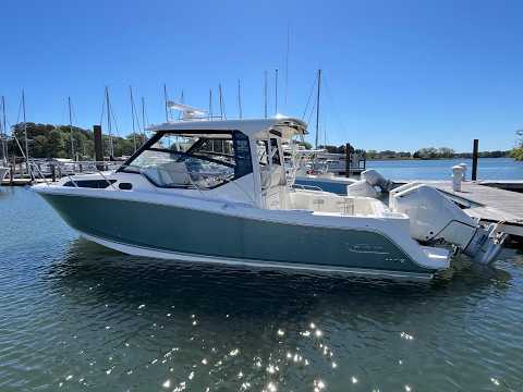 2025 Boston Whaler 325 Conquest Video