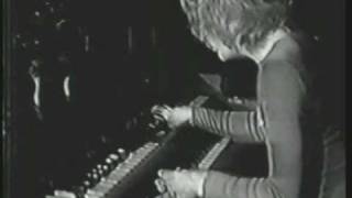 Organ Solo / Chest Fever (8/1/70) - Three Dog Night