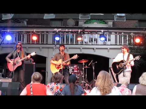 The LSB Experience-Suite: Judy Blue Eyes