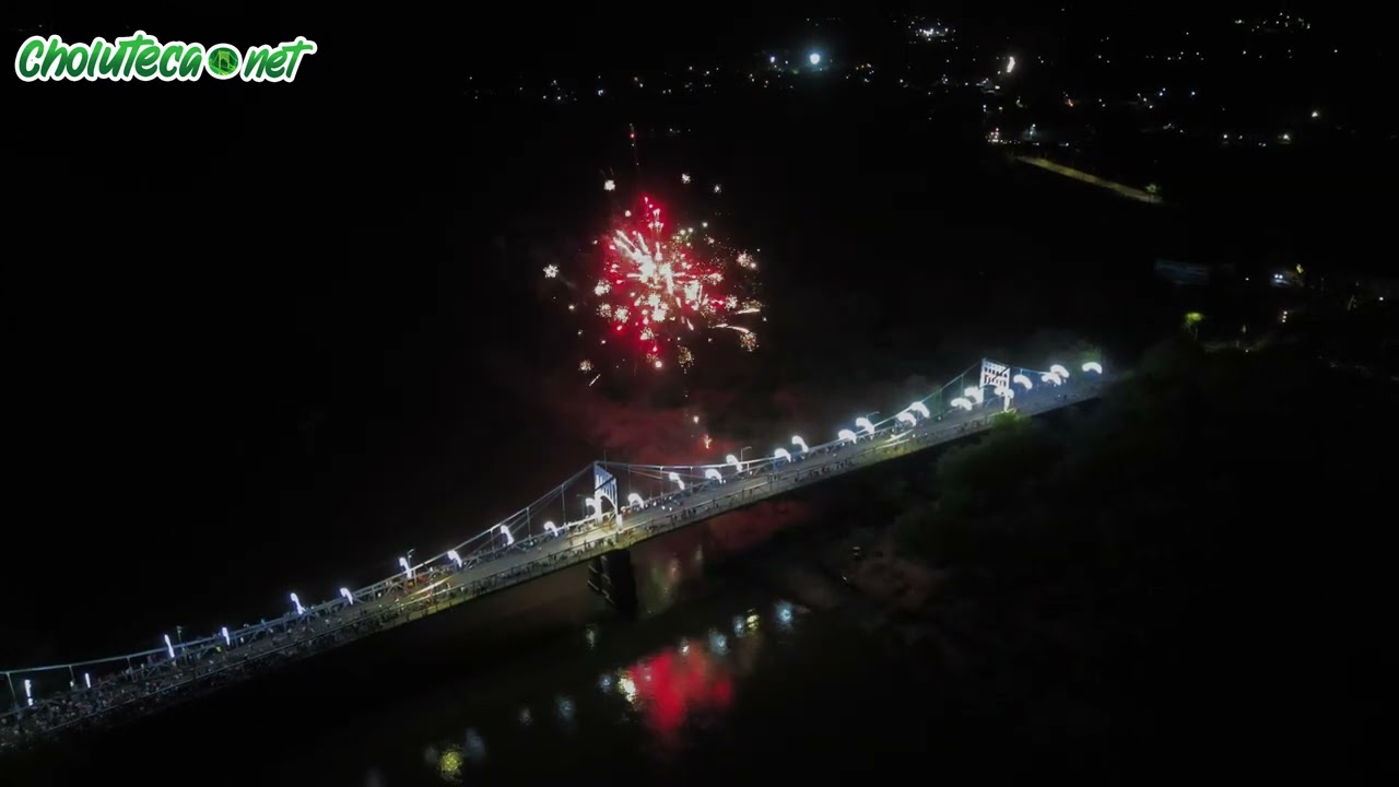 Revive la Noche de Colores 2024 desde el Drone de Choluteca.net 🌉✨