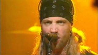 Backyard Babies - The Clash - Live at Tavastia Club 2004