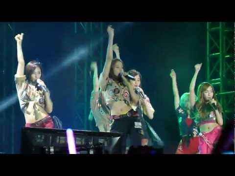 130119 DKFC - SNSD - Genie