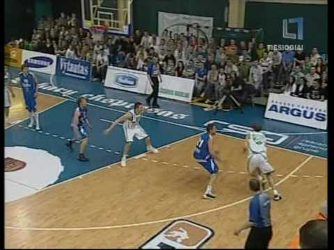 A Eitutavicius Blue 13 Neptunas vs Zalgiris Playoff 29 04 2009 2 1