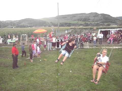 18 - Sarbatoare la Craiesti Mures - 31 iulie 2011 - Cununa spicului de grau MVI_3212.AVI