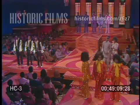 The Supremes & More - "Friendship Train" on his Television Special 'Smokey Robinson Special' (1971)