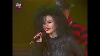 ALASKA Y DINARAMA Mi novio es un zombi | Quiero ser santa (TV Show)