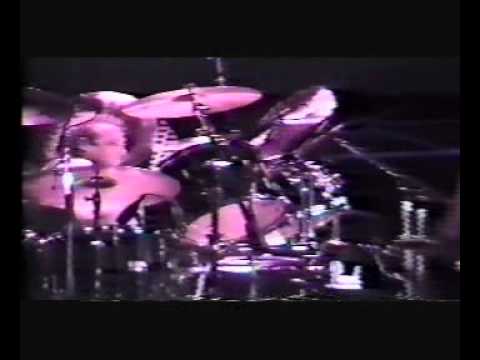 Headpins-Turn It Loud- ft.Chrissy Steele, Brian 'Too Loud' Macleod-LIVE