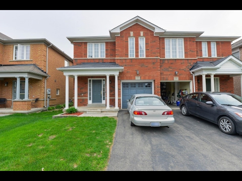 26 Trumpet Valley Boulevard Brampton, Satwant Panag and Jassi Panag