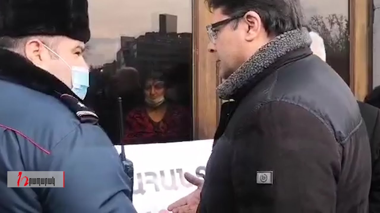 Դուք ու՞մ հրամանն եք կատարում. Անդրիաս Ղուկասյանը՝ ոստիկաններին