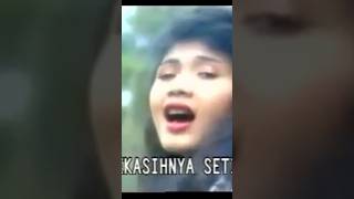 Download lagu Antara kau Dia dan aku_ Poppy mercury#videofyp #rock #musik #videotiktok #hiburanmusik #videoshort mp3 Download lagu Antara kau Dia dan aku_ Poppy mercury#videofyp #rock #musik #videotiktok #hiburanmusik #videoshort mp3