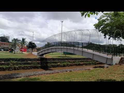 PARQUE ESPELHO DÁGUA  EM RIOVERDE-GOIAS  JÁ NOS PREPARATIVOS PARA A CHEGADA DO NATAL E ANO DE 2026.
