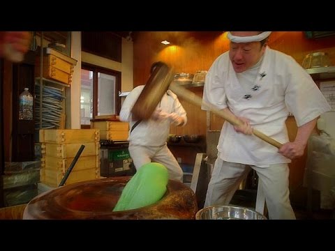 Giappone: Nara capitale del mochi, il dolce da 'pestare'