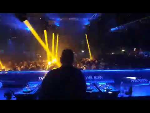 Guy Mantzur dropping Laroz - Empty Space at The BOW Buenos Aires.